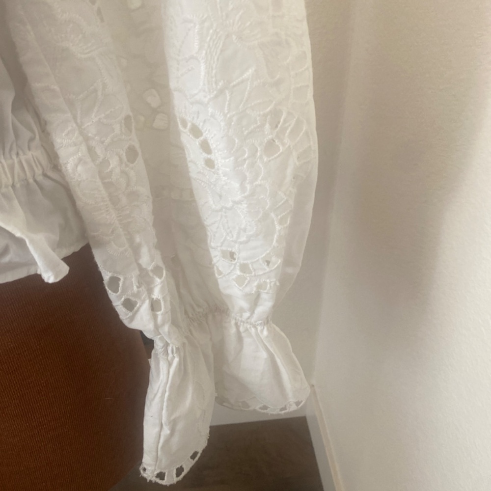 Anthropologie white cotton blouse with eyelet sleeves - Picture 2 of 3